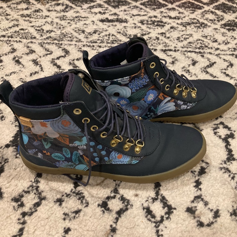 Water resistant Keds size 9.5